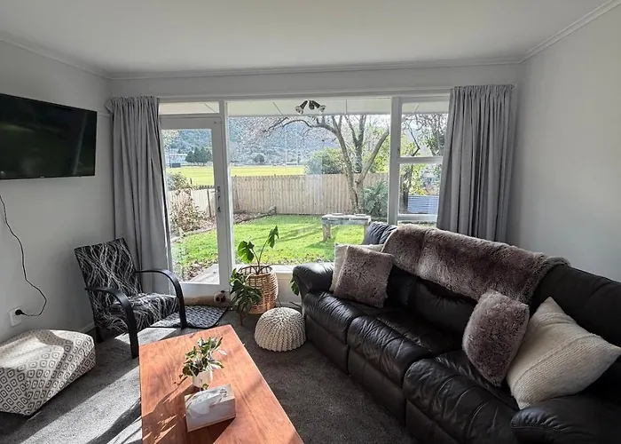 Cosy 2 Bdrm Retreat With Beautiful Gondola Views